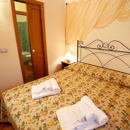Gatto Bianco Tizzauli Villa Монтеспертоли Екстериор снимка