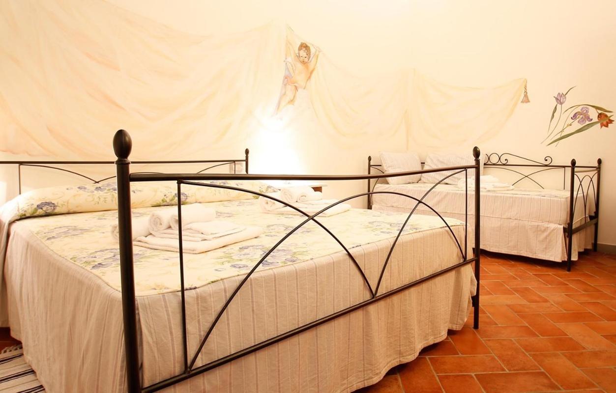 Gatto Bianco Tizzauli Villa Монтеспертоли Екстериор снимка