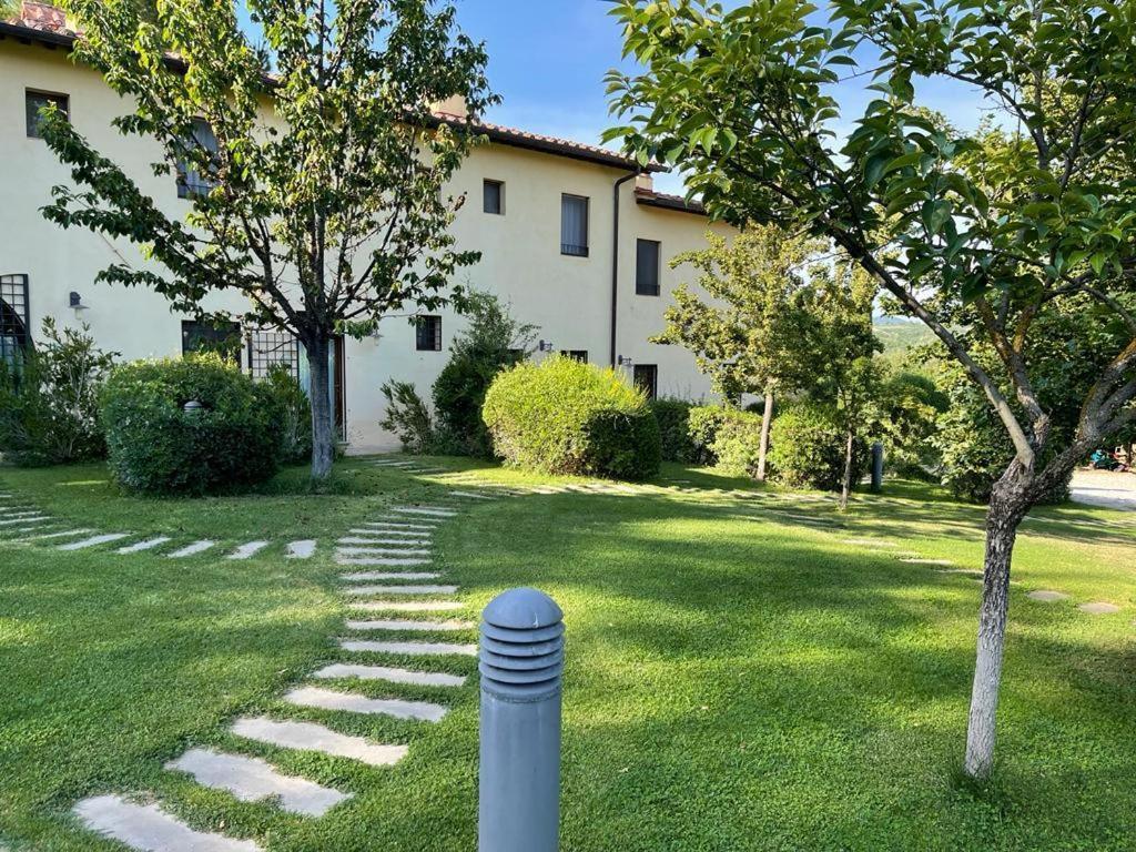 Gatto Bianco Tizzauli Villa Монтеспертоли Екстериор снимка